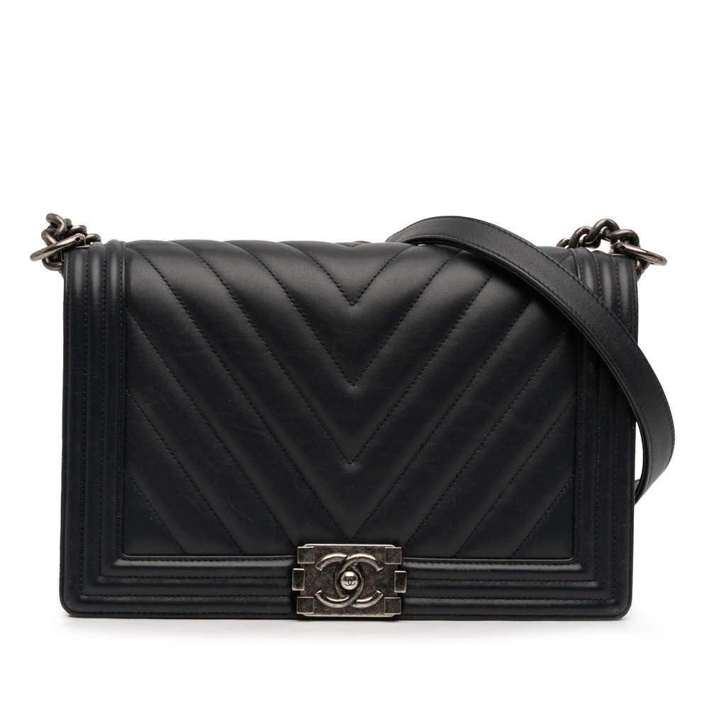 Pre-Loved Chanel Medium Chevron Lambskin Boy Flap